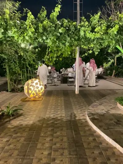 صورة ٦، استراحة التوت