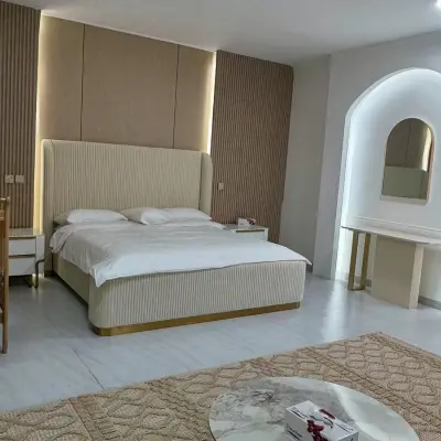 شاليه الليلك