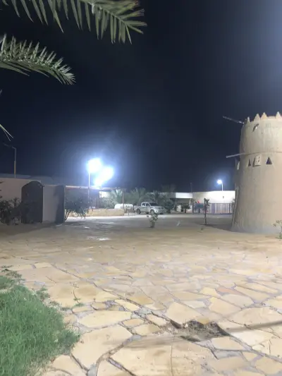 صورة ٣، استراحة الشرق
