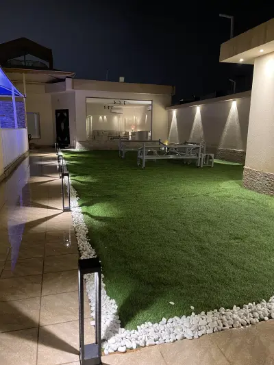 صورة ٢، شاليه ماريا ستار