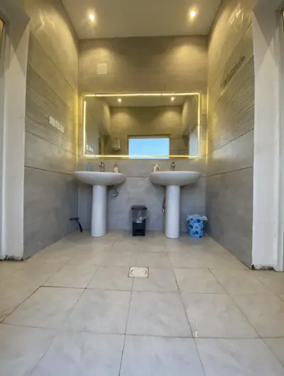 صورة ٥، لدين