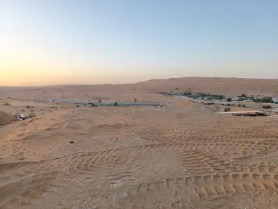 صورة ٤، الخرارة مخيم الثرياء البري