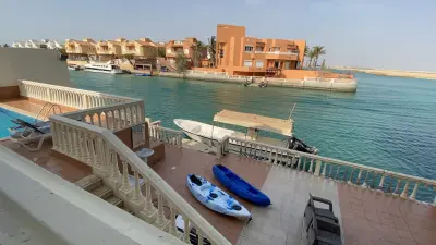 صورة ٢، بيت البحر