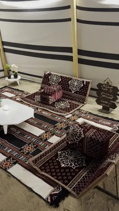 صورة ٣، مخيمات و جلسات ضوء القمر