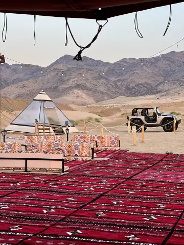 مخيم القمر المكتمل