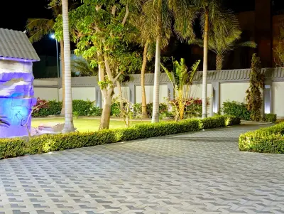 صورة ٥، استراحة مؤمنه