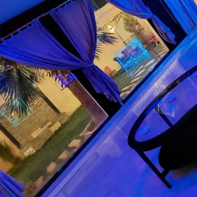 صورة ٤، شاليهات التواصل