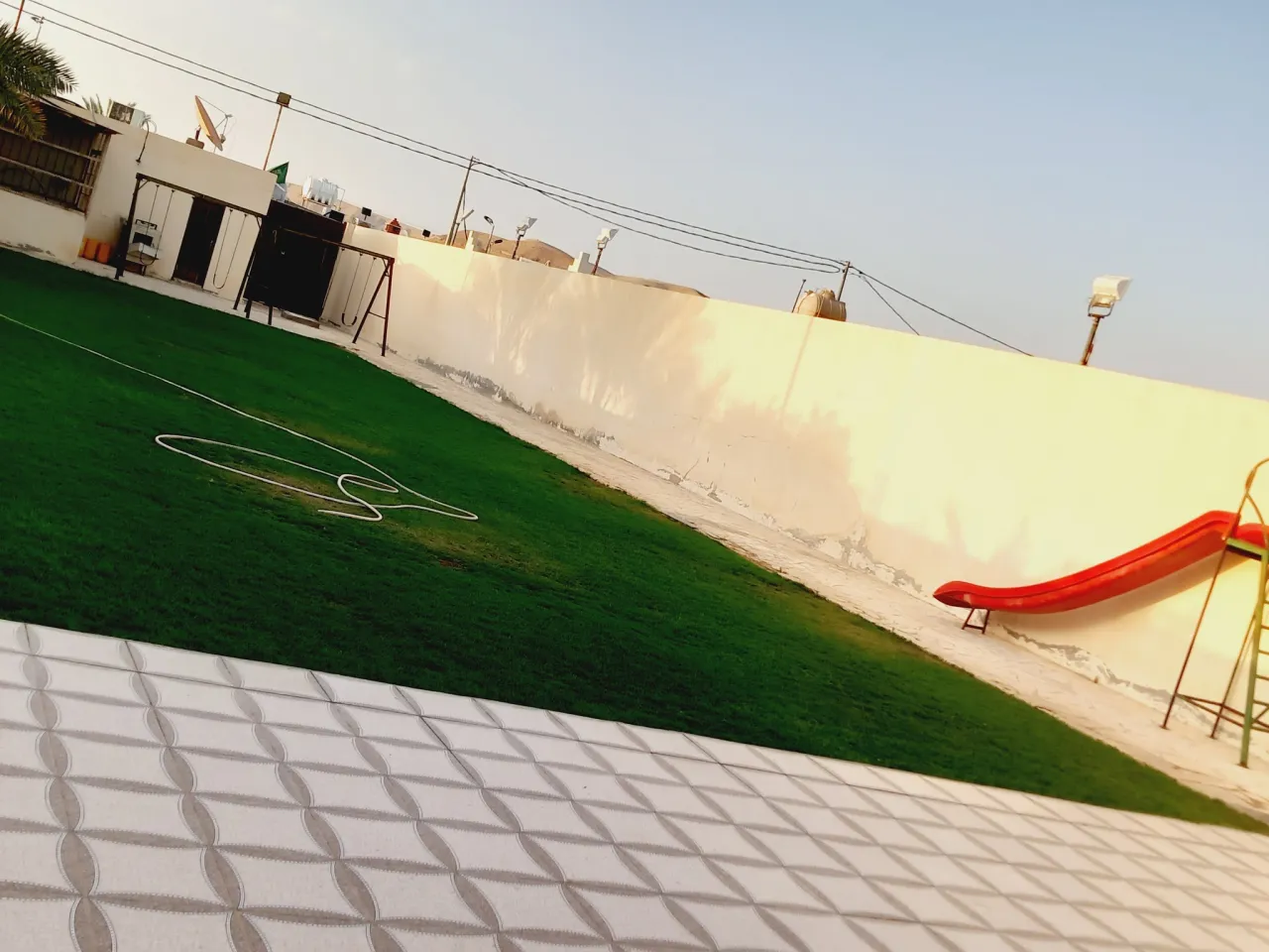 صورة ١، استراحة ليالي الصيف