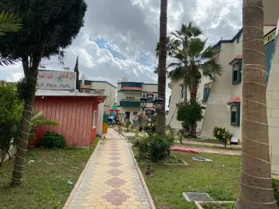 صورة ٢، أكواخ غيم ومطر