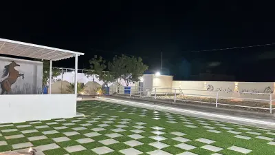 مربط وشاليه السعد