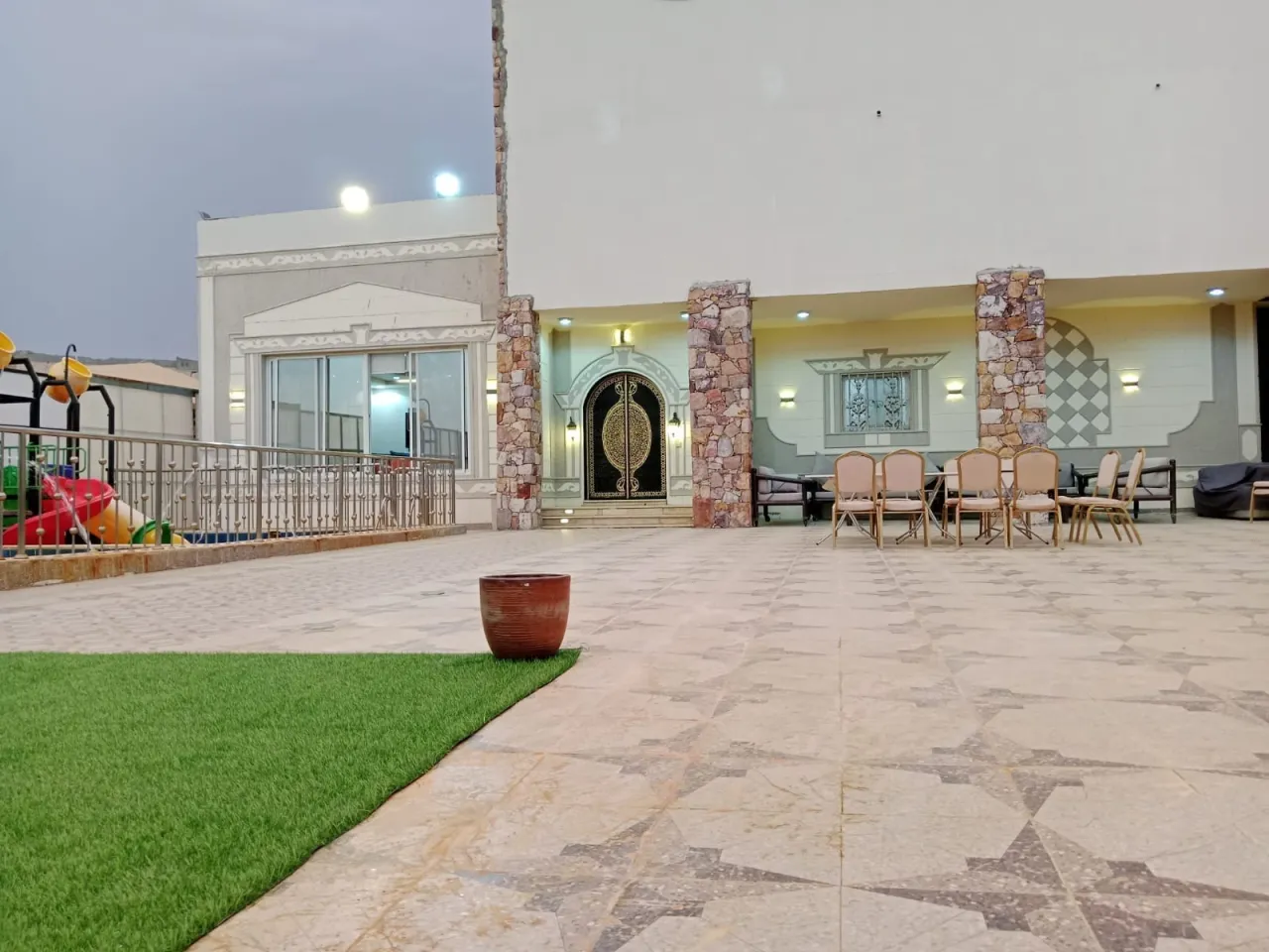 صورة ١، مطل الحسينيه