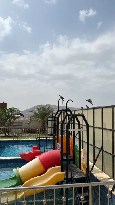 صورة ٤، مطل الحسينيه