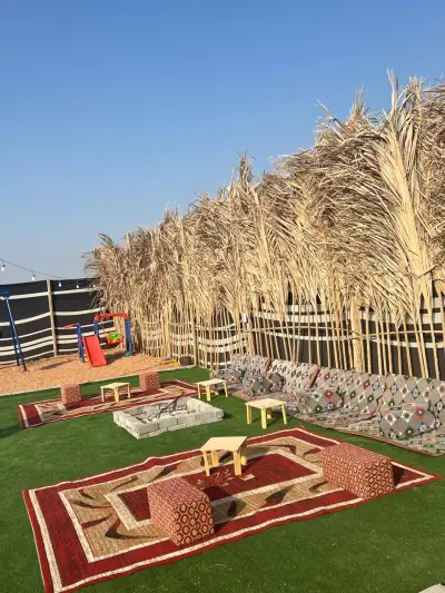 صورة ٢، مخيمات ميلا