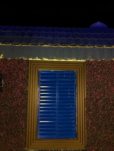 صورة ٤، شاليه سانتوريني