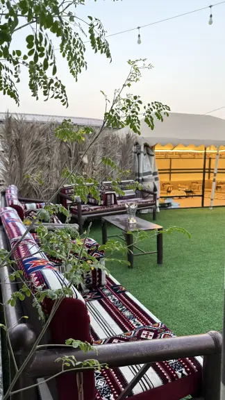 صورة ٢، مخيم التراث