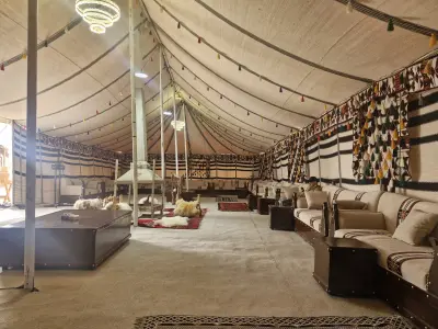 صورة ٣، مخيمات العرب Arab Camps