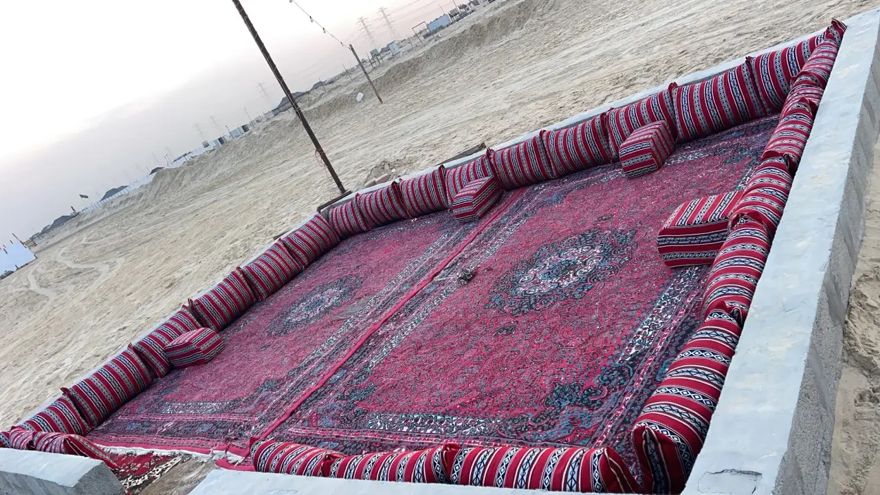 صورة ١، مخيم القلادي بالدمام للإيجار - خلف مدينة مدن الصناعية