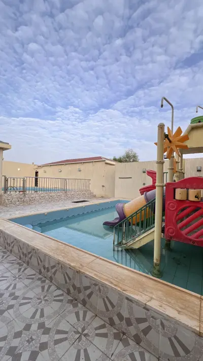 استراحة النخلتين