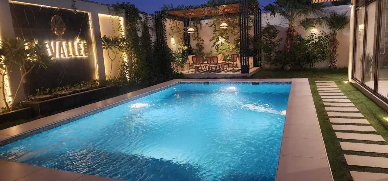 صورة ١، شالية لاڤالي