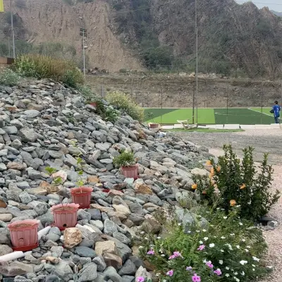 صورة ٢، استراحة وملعب ضلع