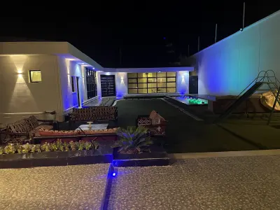 شاليهات فاكانزا