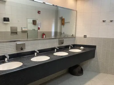 صورة ٢، منطقة استراحة