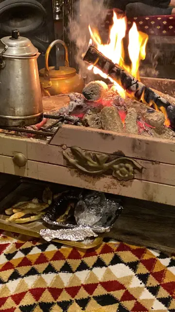 مخيم ازال