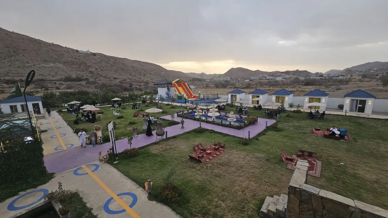 صورة ١، مزرعة الحصن الريفية