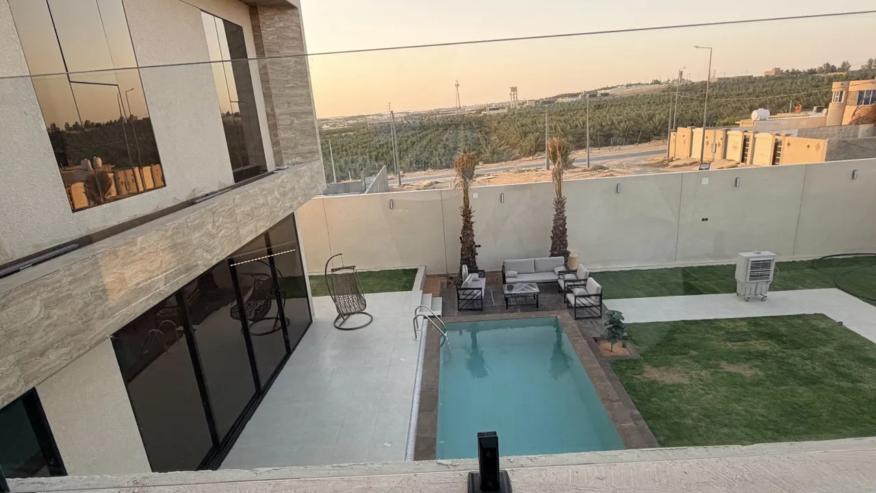 صورة ١، شاليه ريفنكس