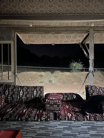 صورة ٤، مخيم جو