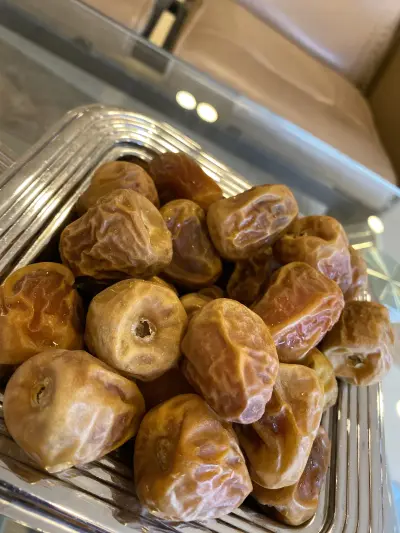 صورة ٢، استراحة الجراد