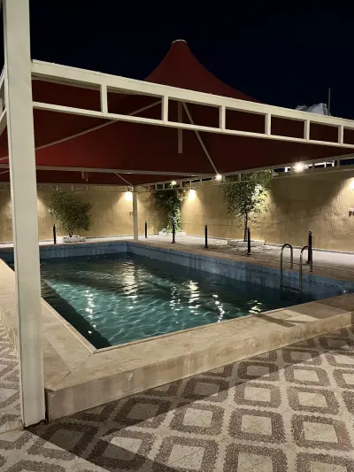 صورة ٤، استراحة مسافة