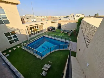 صورة ٤، شاليه blush
