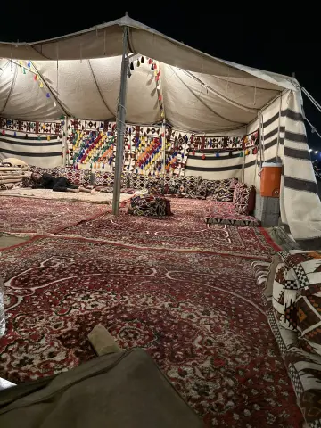 صورة ٥، مخيم ليال عربية