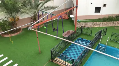 صورة ٢، شاليه رمادي