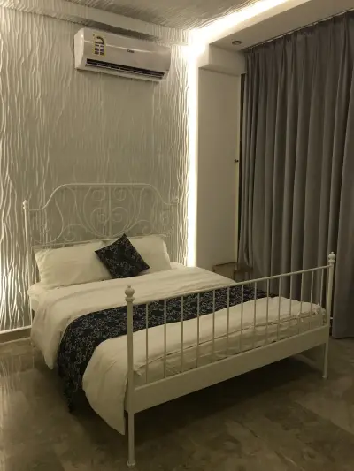 صورة ٢، شاليه رافال