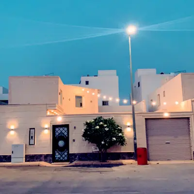 صورة ٣، شاليه مايلز