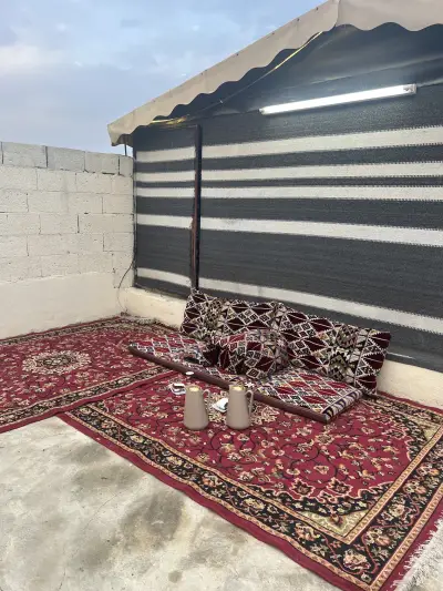 صورة ٣، مخيمات الأطلال