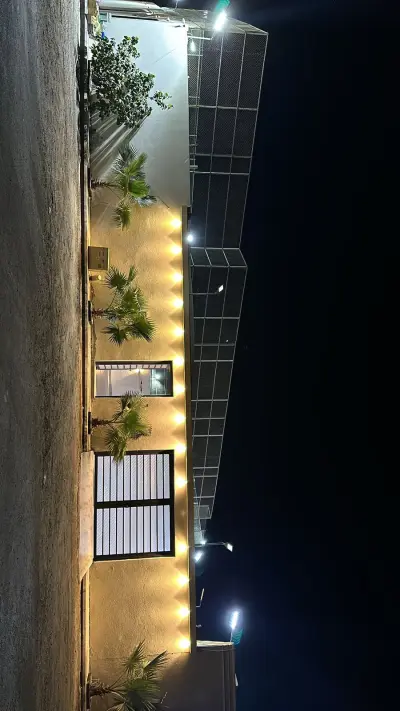 صورة ٣، شاليه وملعب الظاهرة لكرة قدم