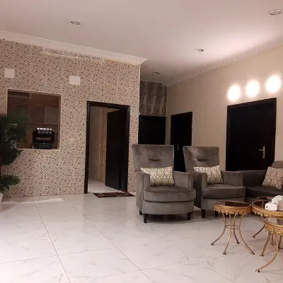 صورة ٤، استراحة الفرسان