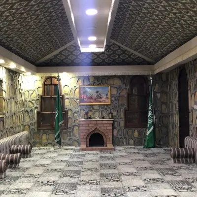 صورة ٤، استراحة القلعة umlej castle