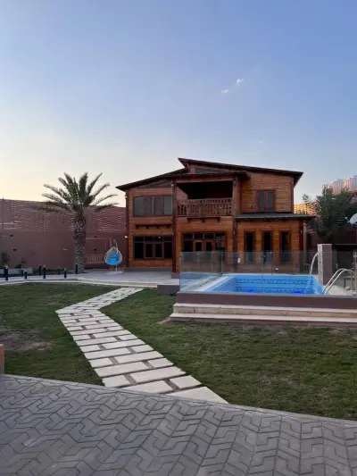 اكواخ ازور AZURE HUTS