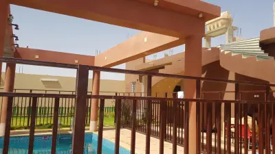 استراحة ومسبح بالميرا
