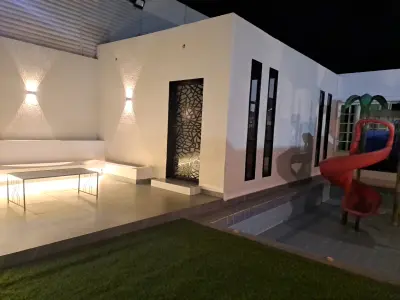 استراحة الحسينية للمسابح شالية الملكة