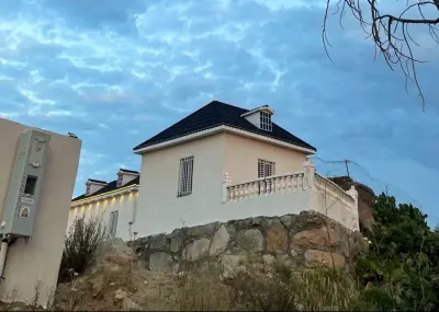 استراحة اطلالة الجبل