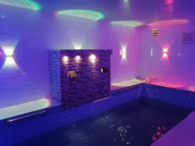 شاليه ليالي الربيع محايل
