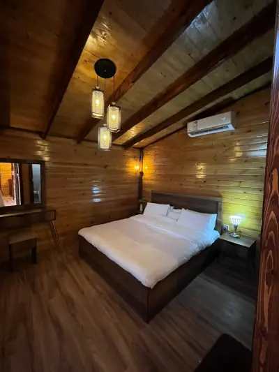 صورة ٣، اكواخ ازور AZURE HUTS