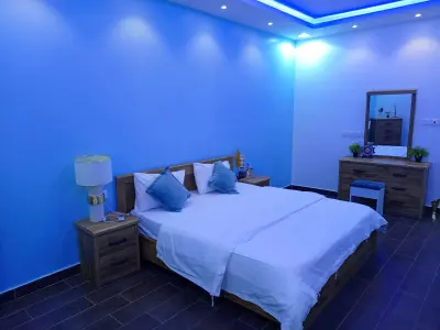 شالية لارا الرايس