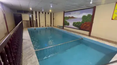 صورة ٤، شاليه السفح