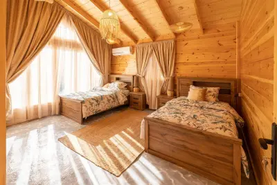 صورة ٢، Chamonix Cottages أكواخ شامونيه الريفية